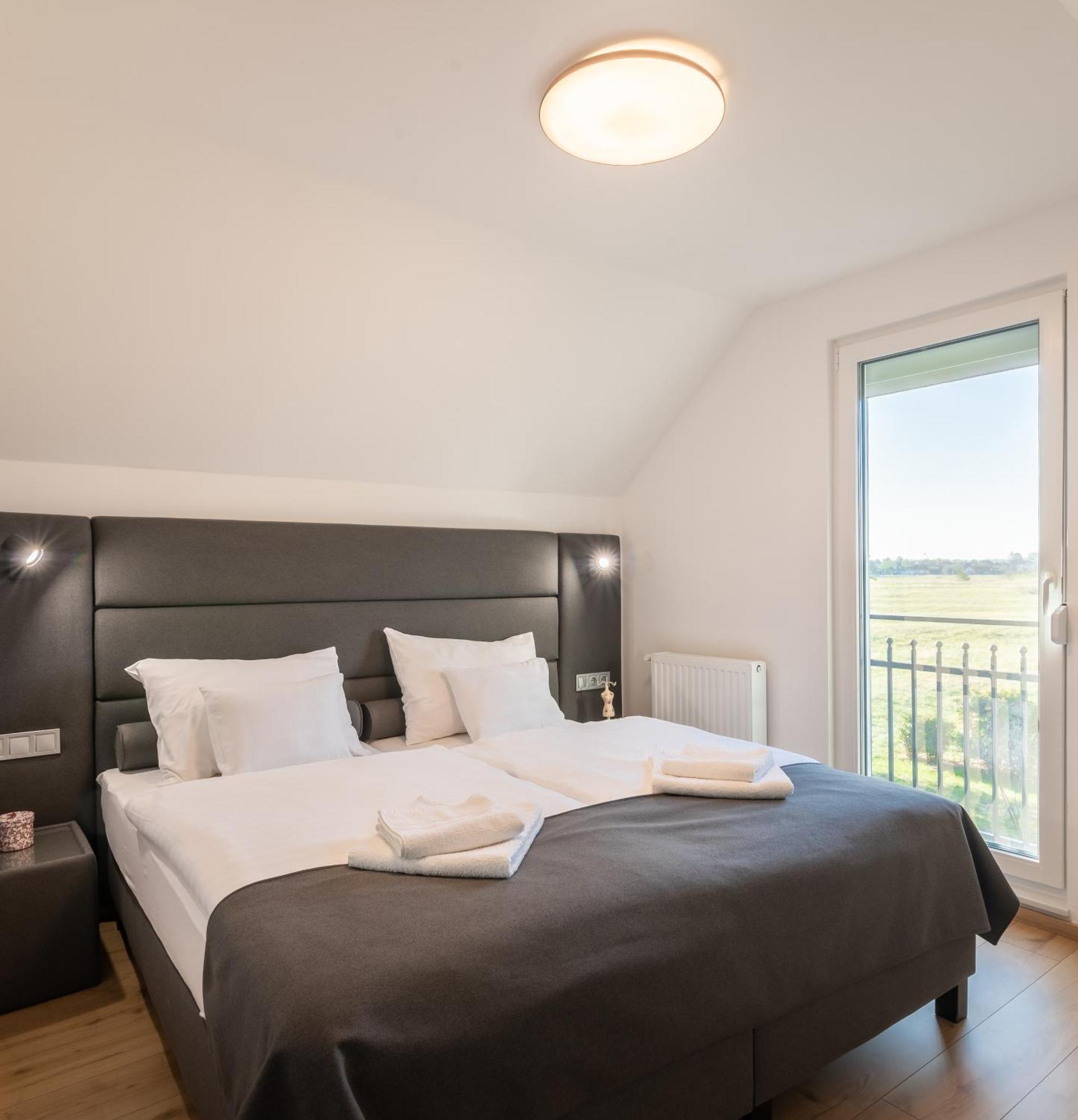 Ugo Apartman Halászi المظهر الخارجي الصورة